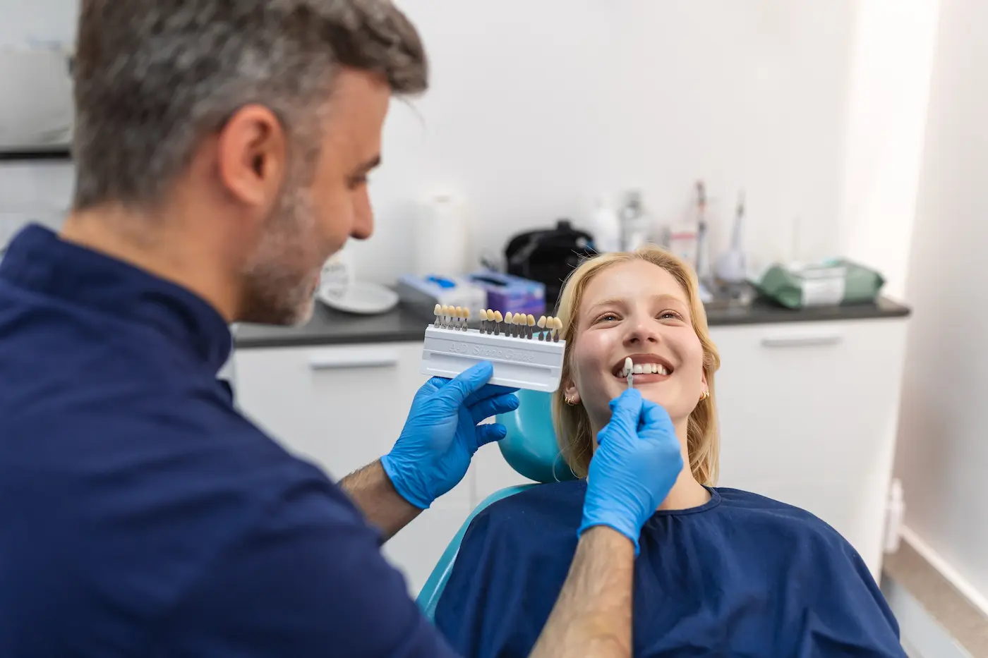 Unsere Leistungen: Zahnmedizin & Oralchirurgie
